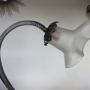 Art deco lamp in hammered wrought iron and tulip in glass, 30s 40s