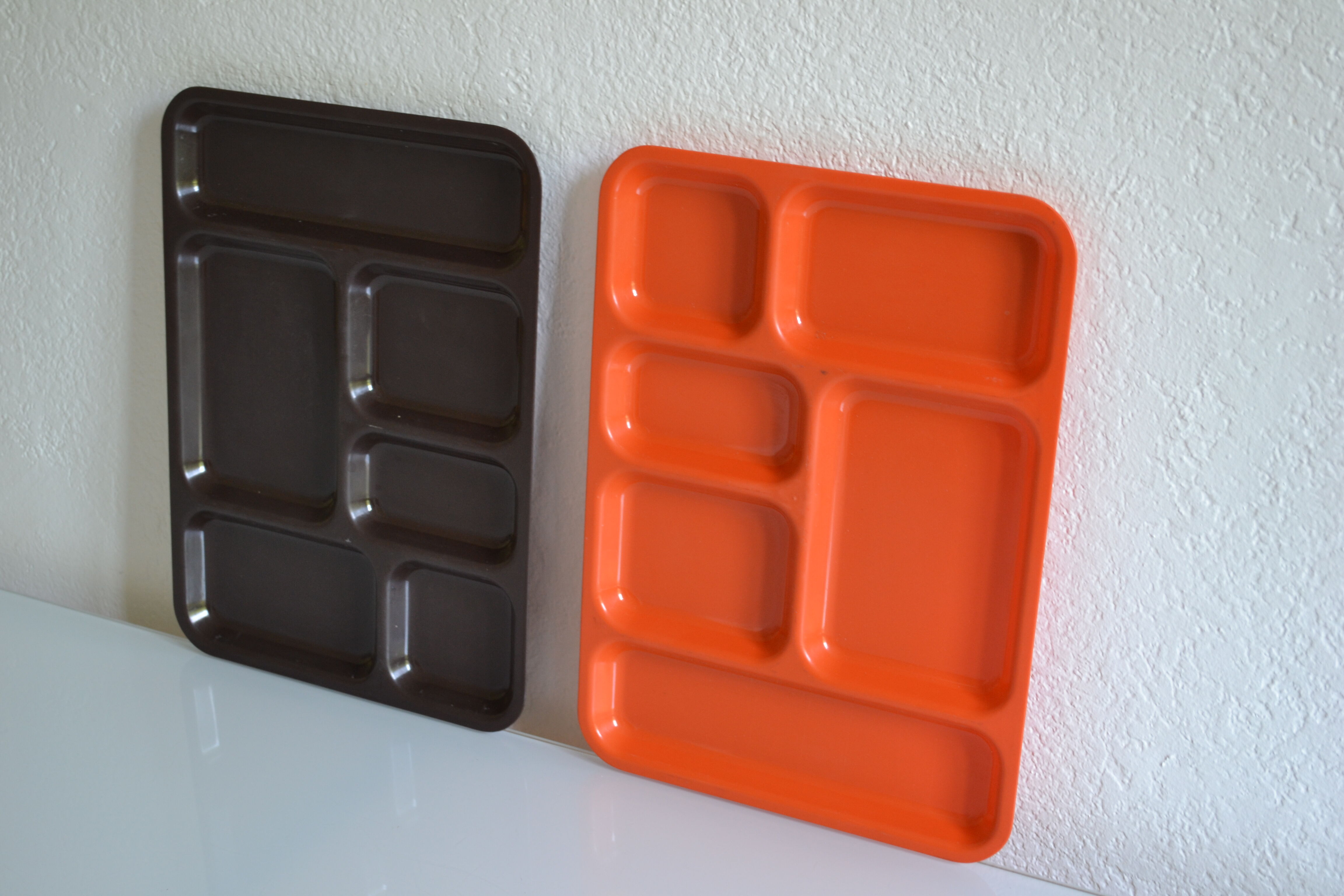 Set of 2 vintage 70's meal trays