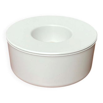 White melamine ashtray, mid-century Swedish design by Gunnar Larson for Gustavsberg, 1960s.