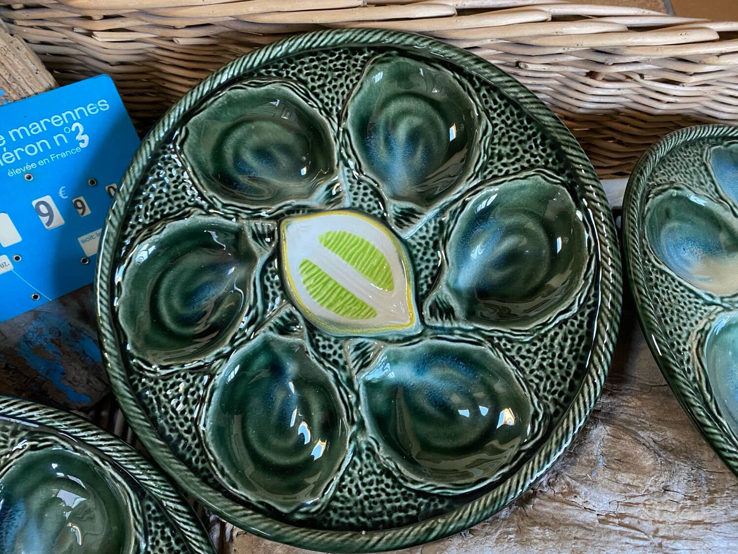 Set of 2 Saint Clément oyster plates in slip