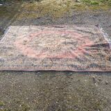 Hand-knotted wool oriental rug