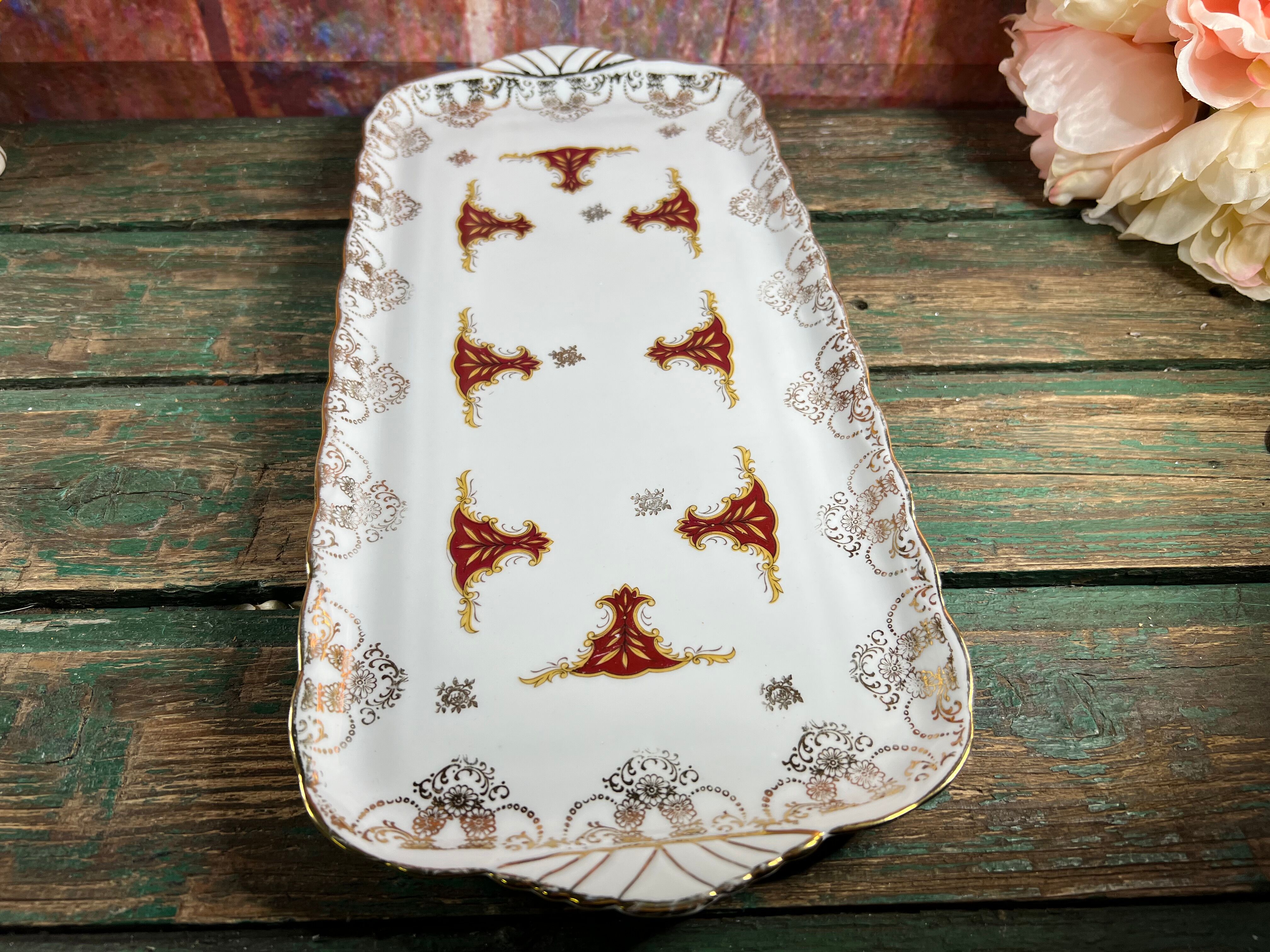 Porcelain cake dish from paris