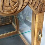 Showcase art deco