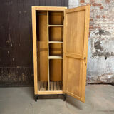 Internship wardrobe in the style of Jacques Hitier