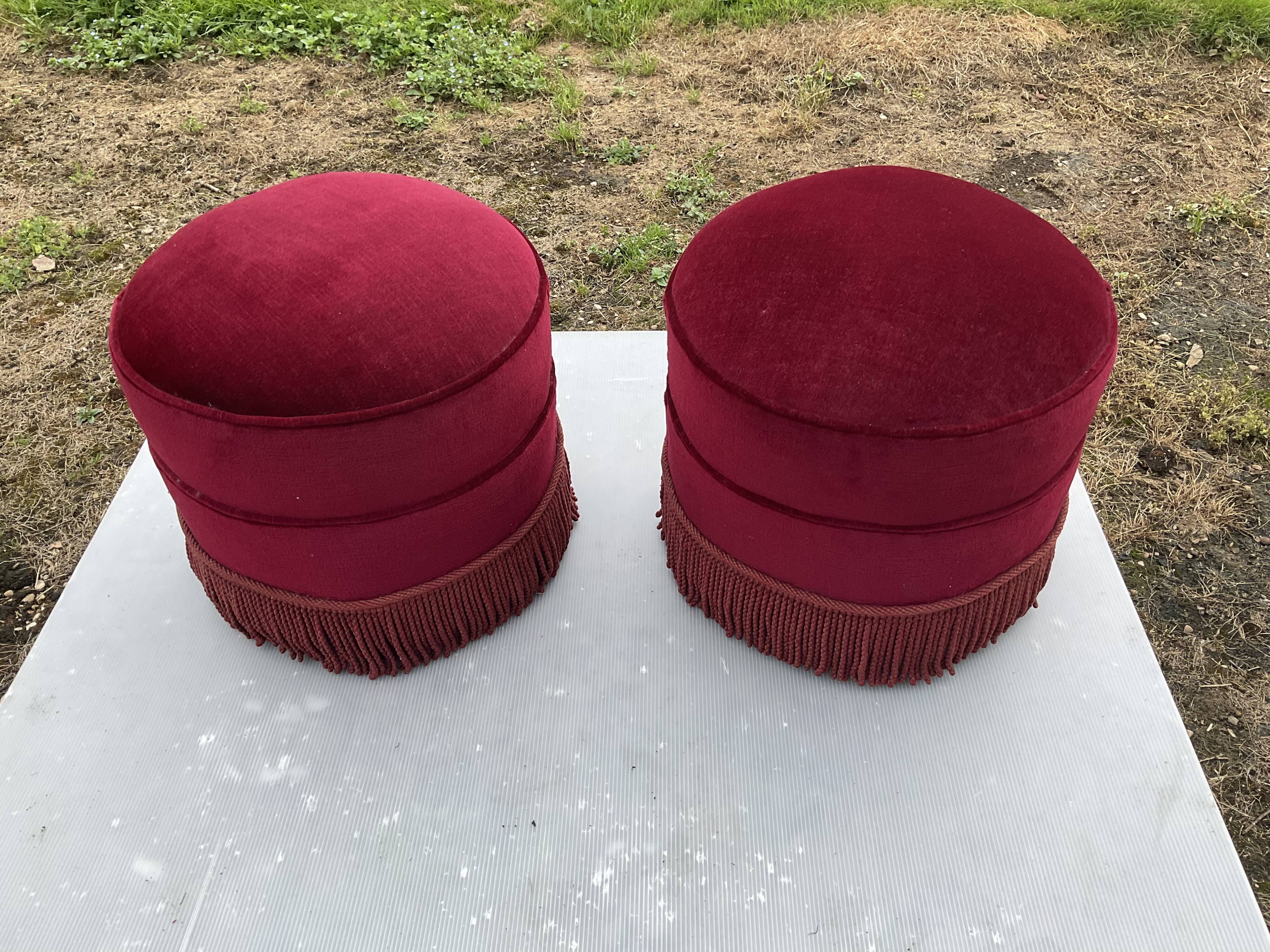 Pair of poufs