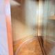 Vintage hoekkast met draaiende bar