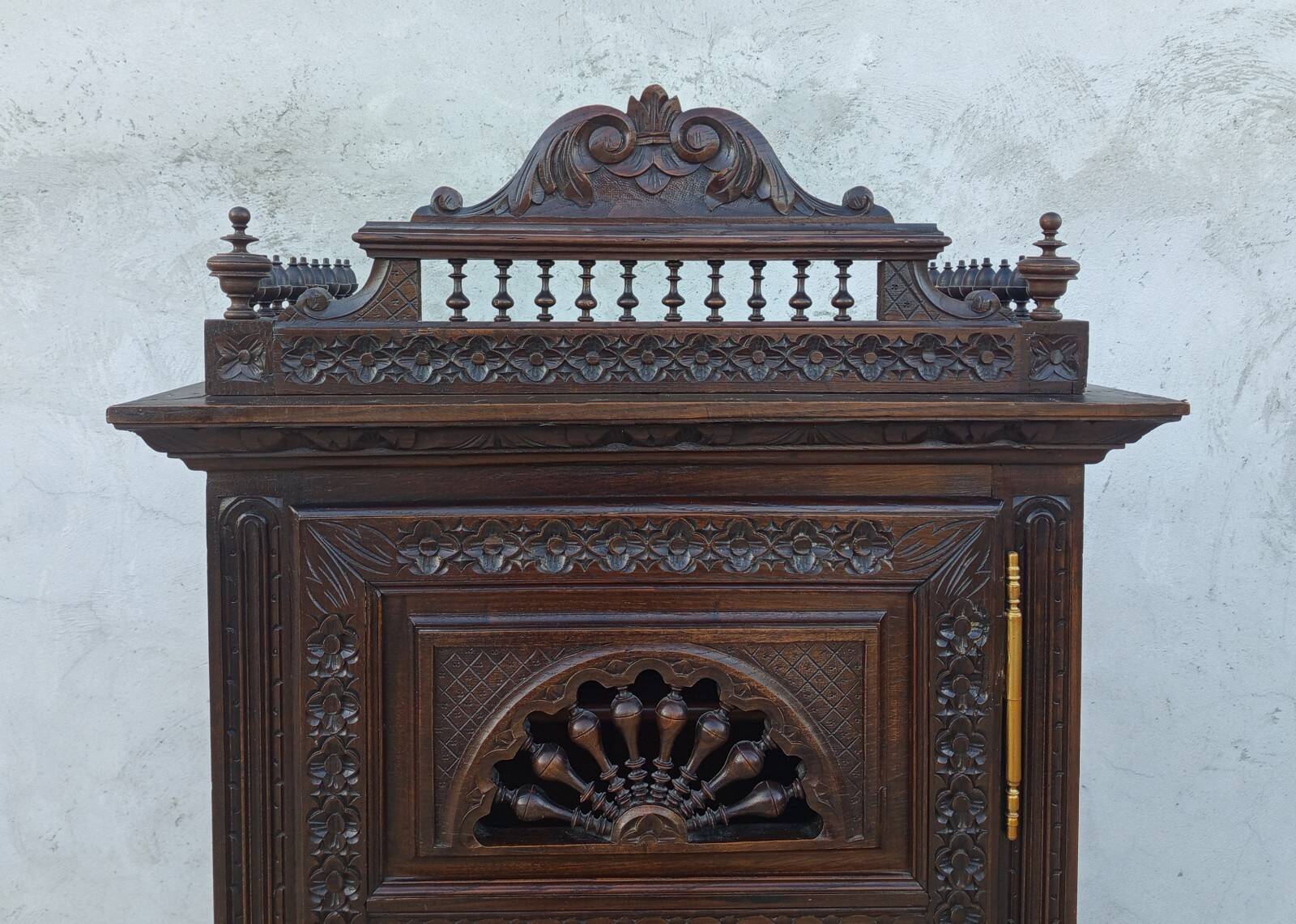 Breton style bonnetière wardrobe in natural wood