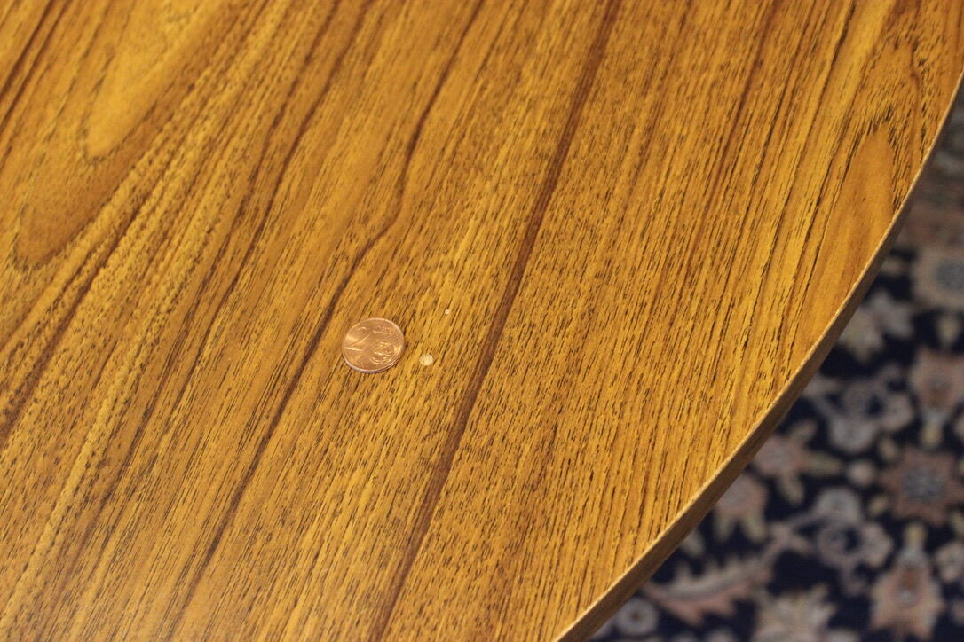 able to eat vintage round in formica imitation teak, with hidden extension, Scandinavian style