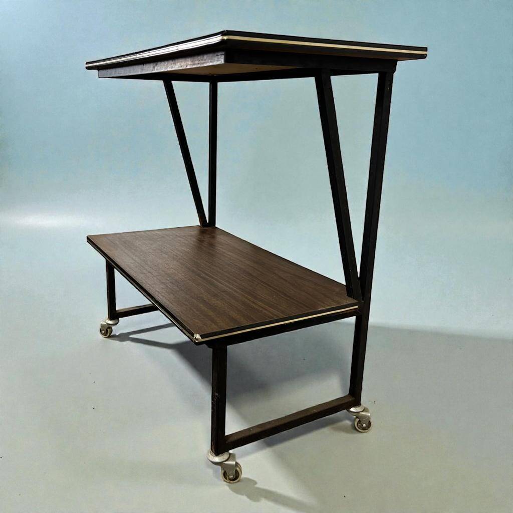 Vintage side table / plant table / audio stand on casters