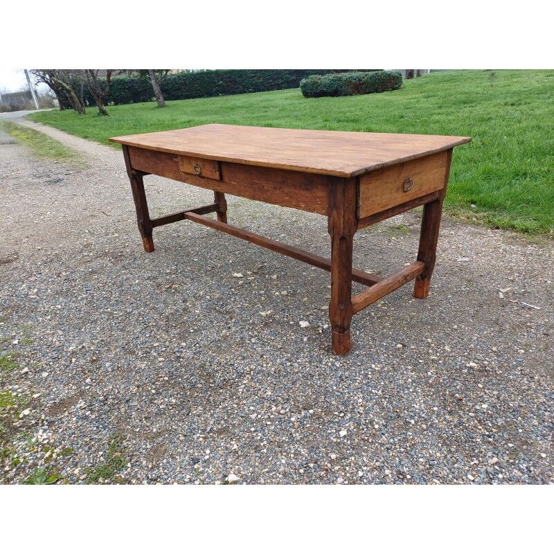 19th century country farmhouse table in walnut and pine, with 3 drawers