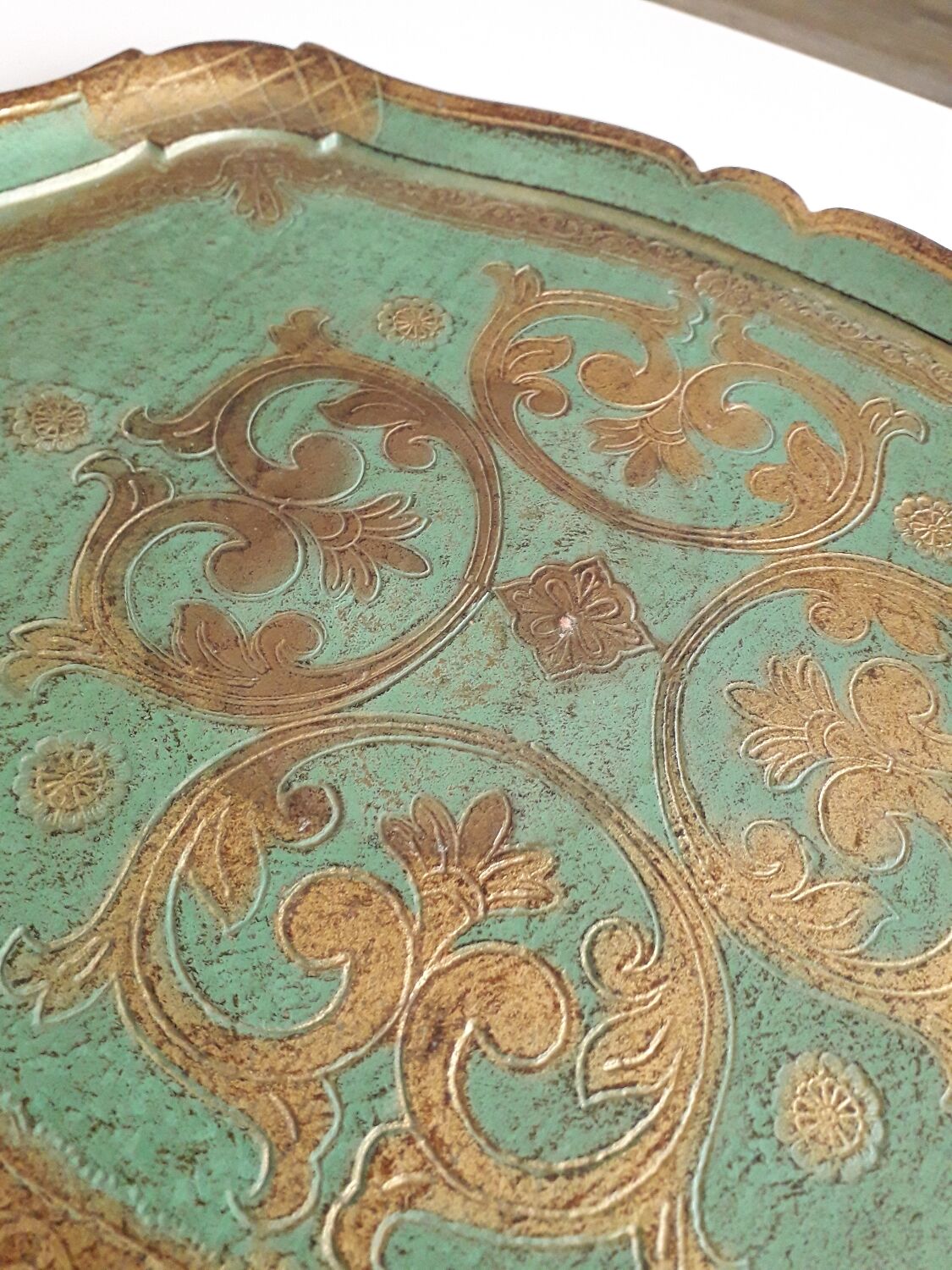 Florentine wooden top