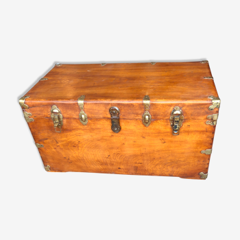 Camphor chest