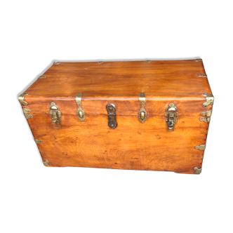 Camphor chest