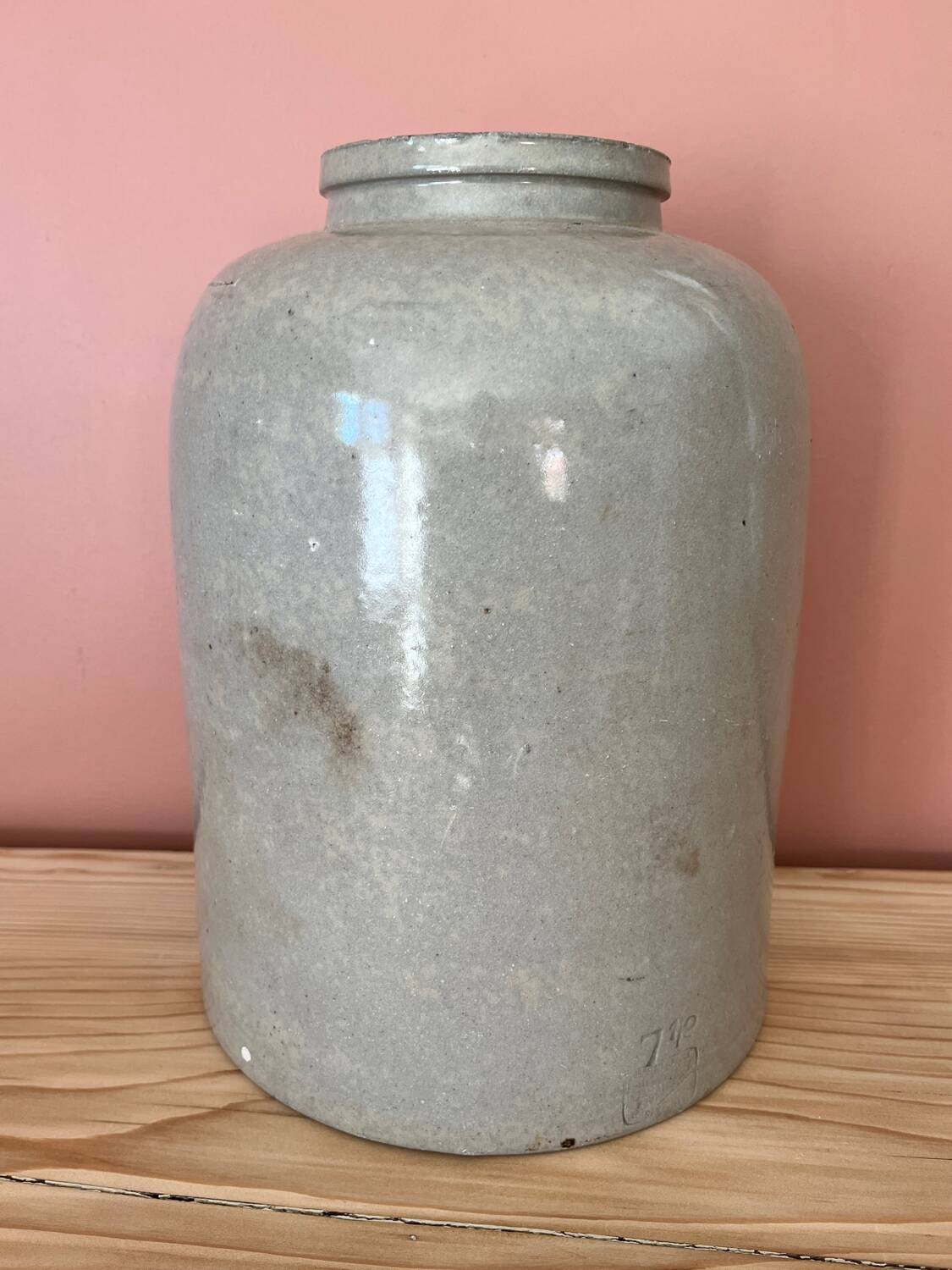 Stoneware pot vase