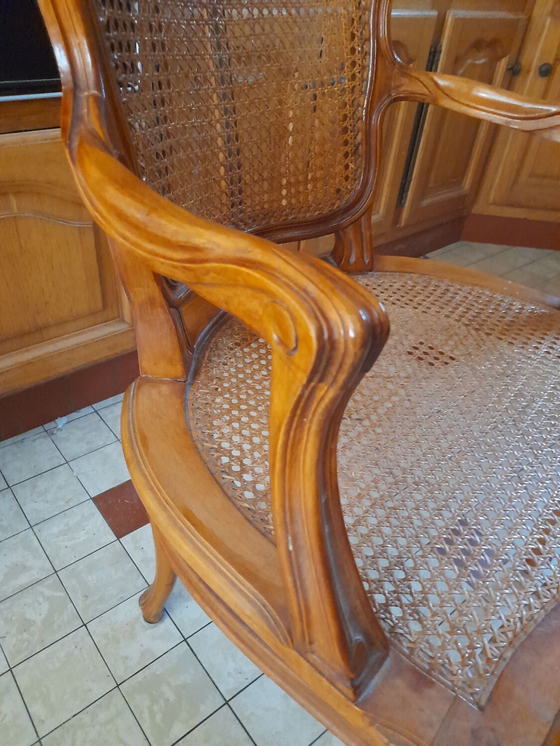 Fauteuil louis XV bois et cannage