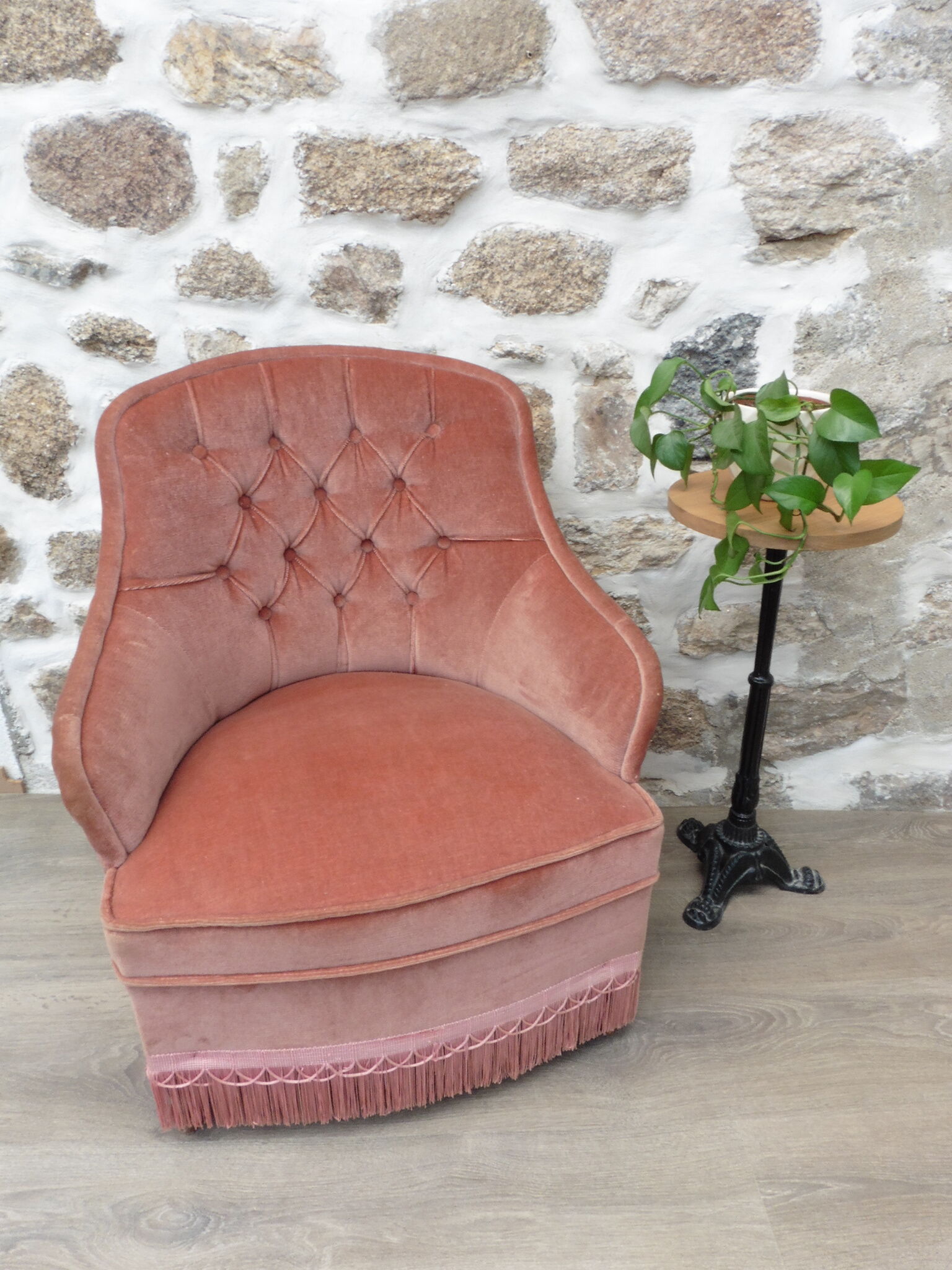 Toad old velvet armchair pink