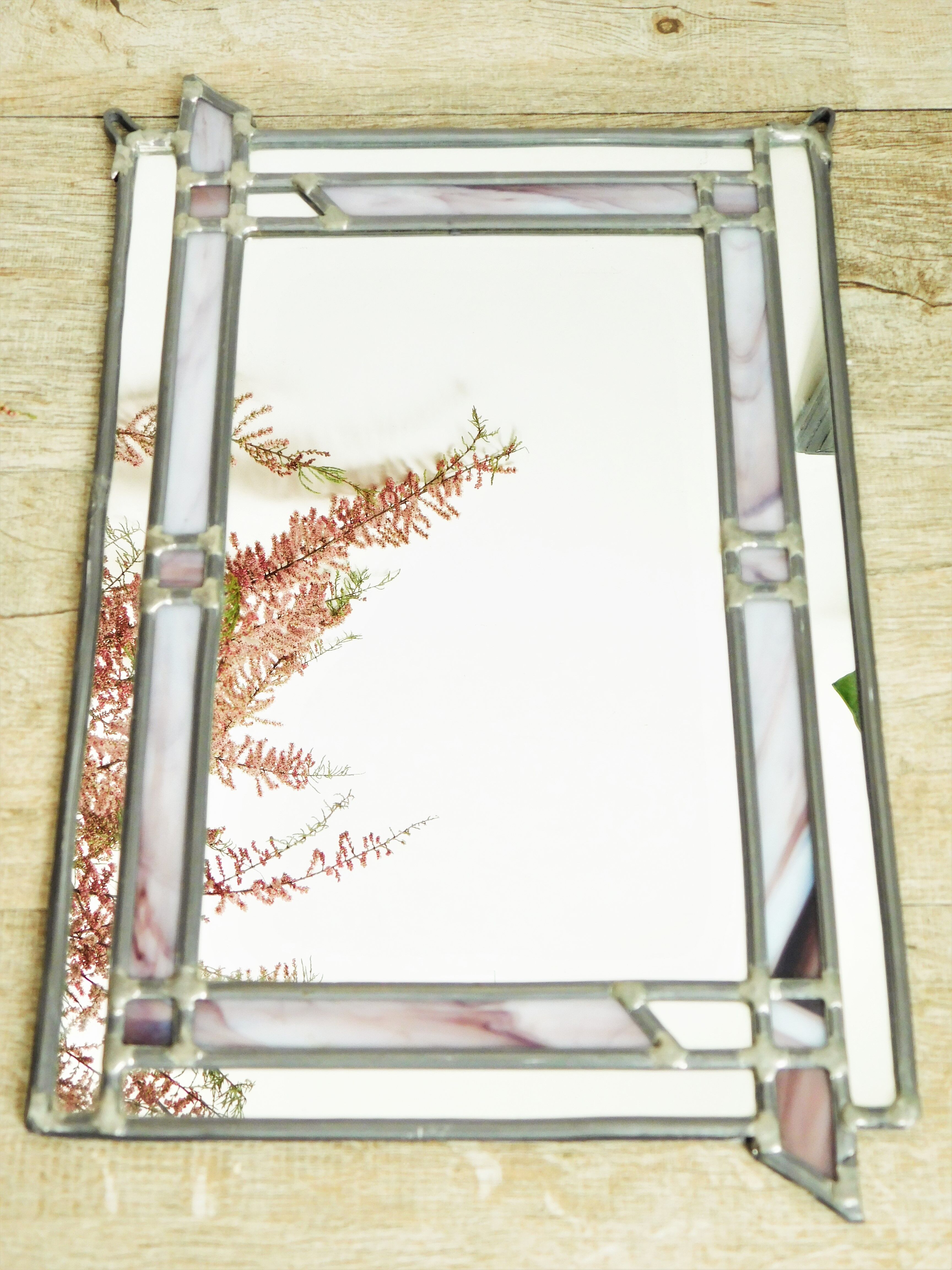 Mirror art deco to connector