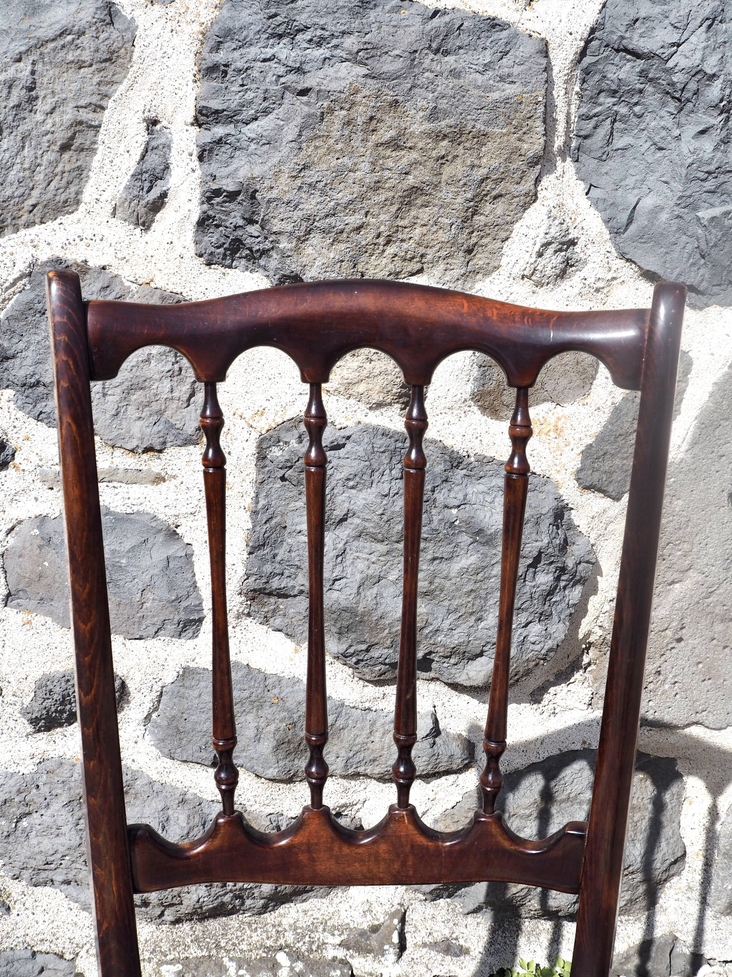 Set of 6 chairs in lacquered wood and fabric