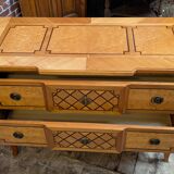 Transitional style chest of drawers