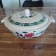 Soup tureen