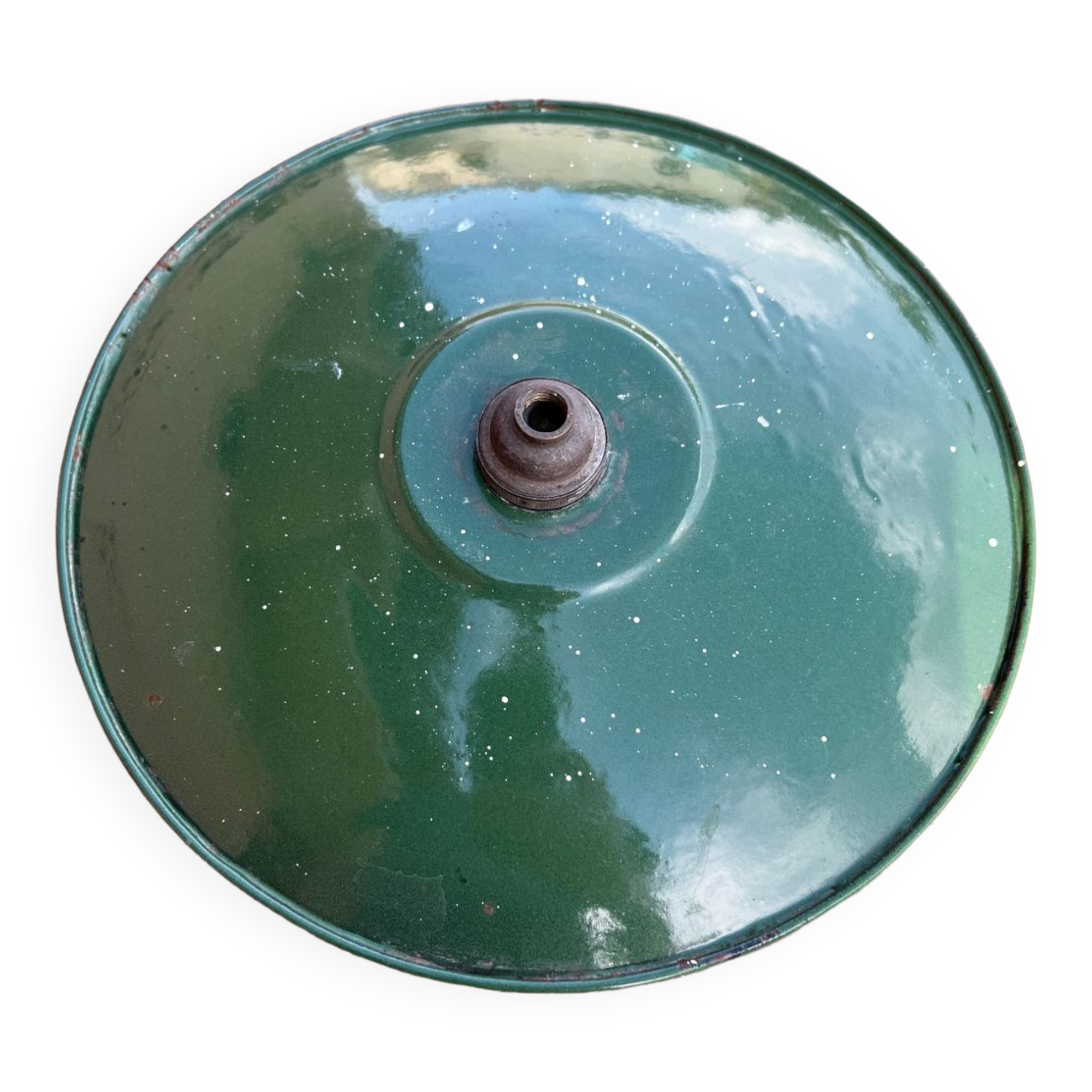 Industrial lampshade in enamelled sheet metal