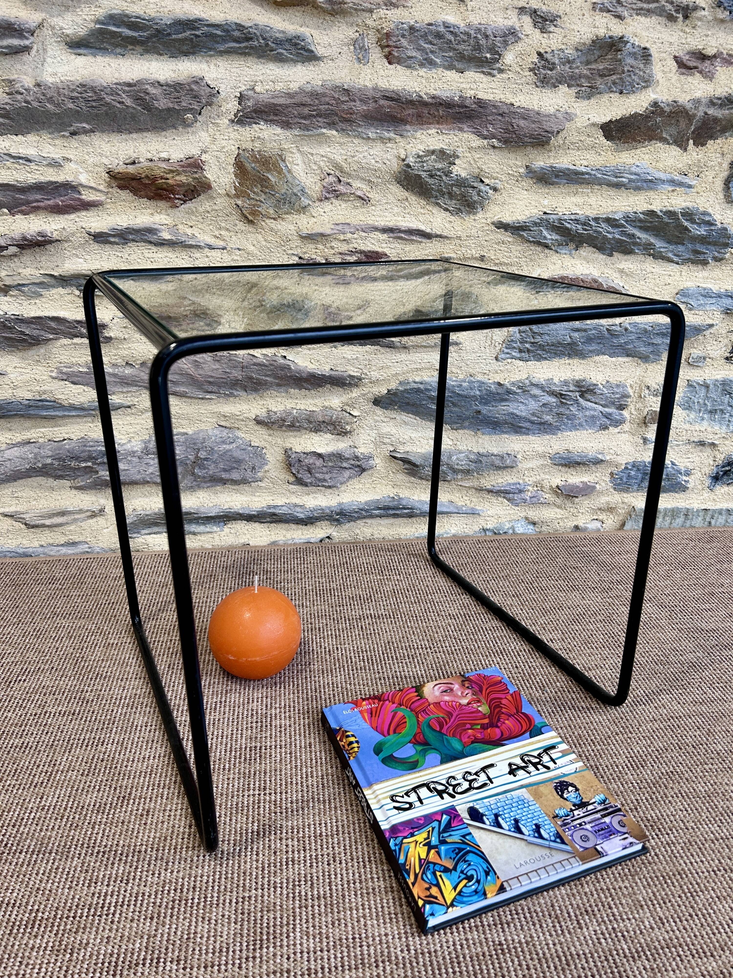 Black wire metal side table