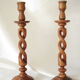 Paire de bougeoirs en bois torsadé et laiton vintage