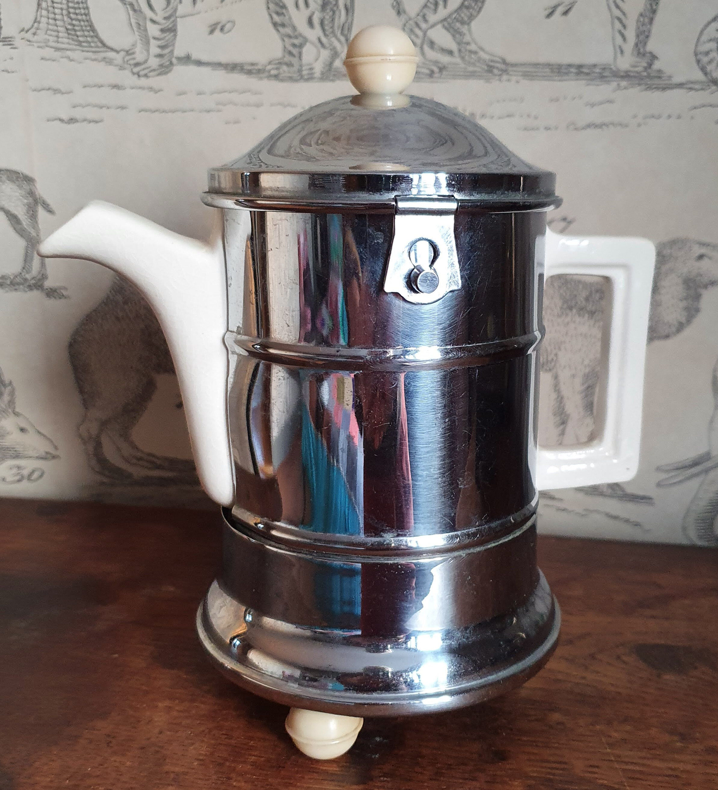 Art Deco kraft kosy coffee maker