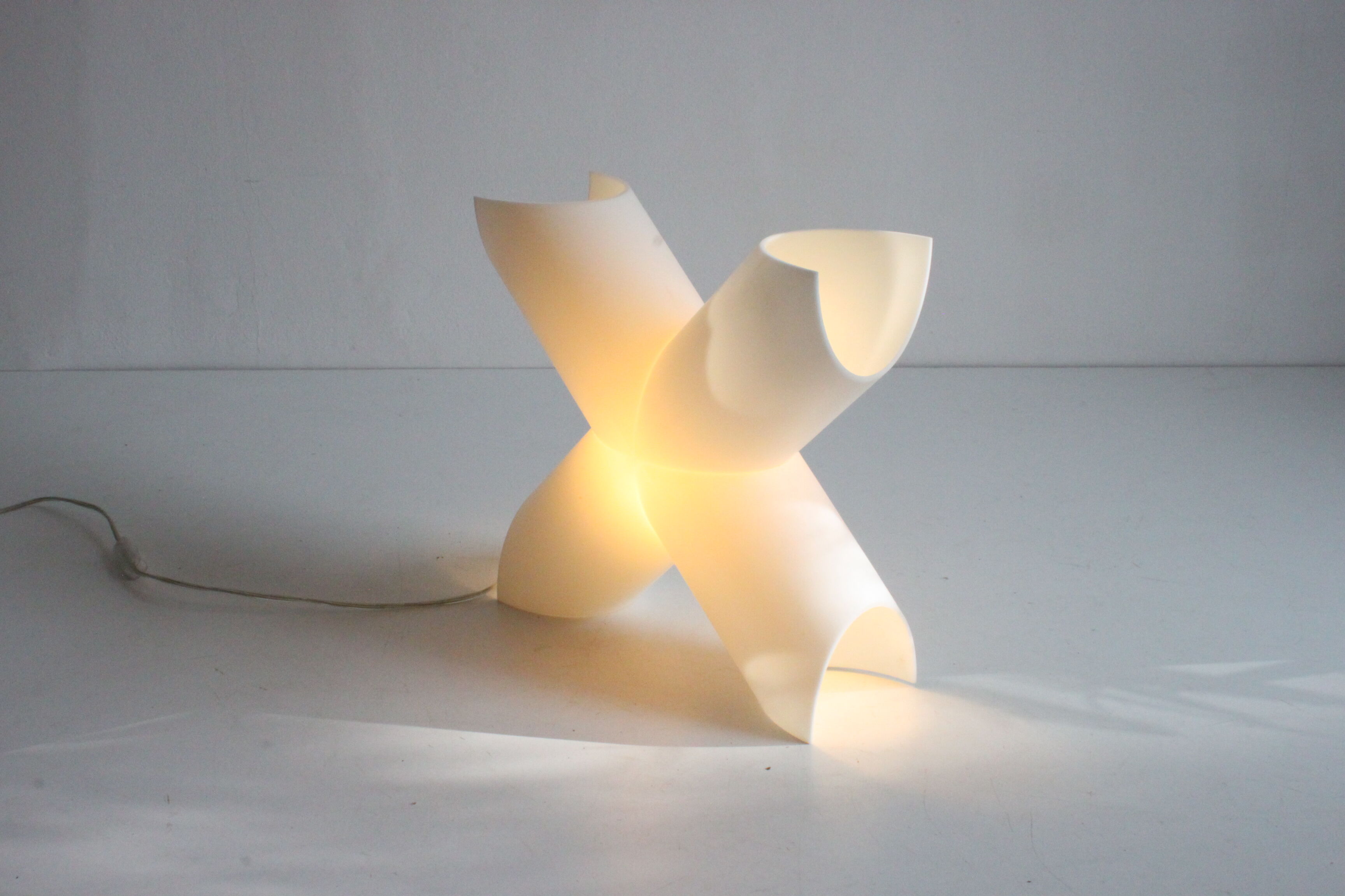 Lampe Model X Protocole Paris