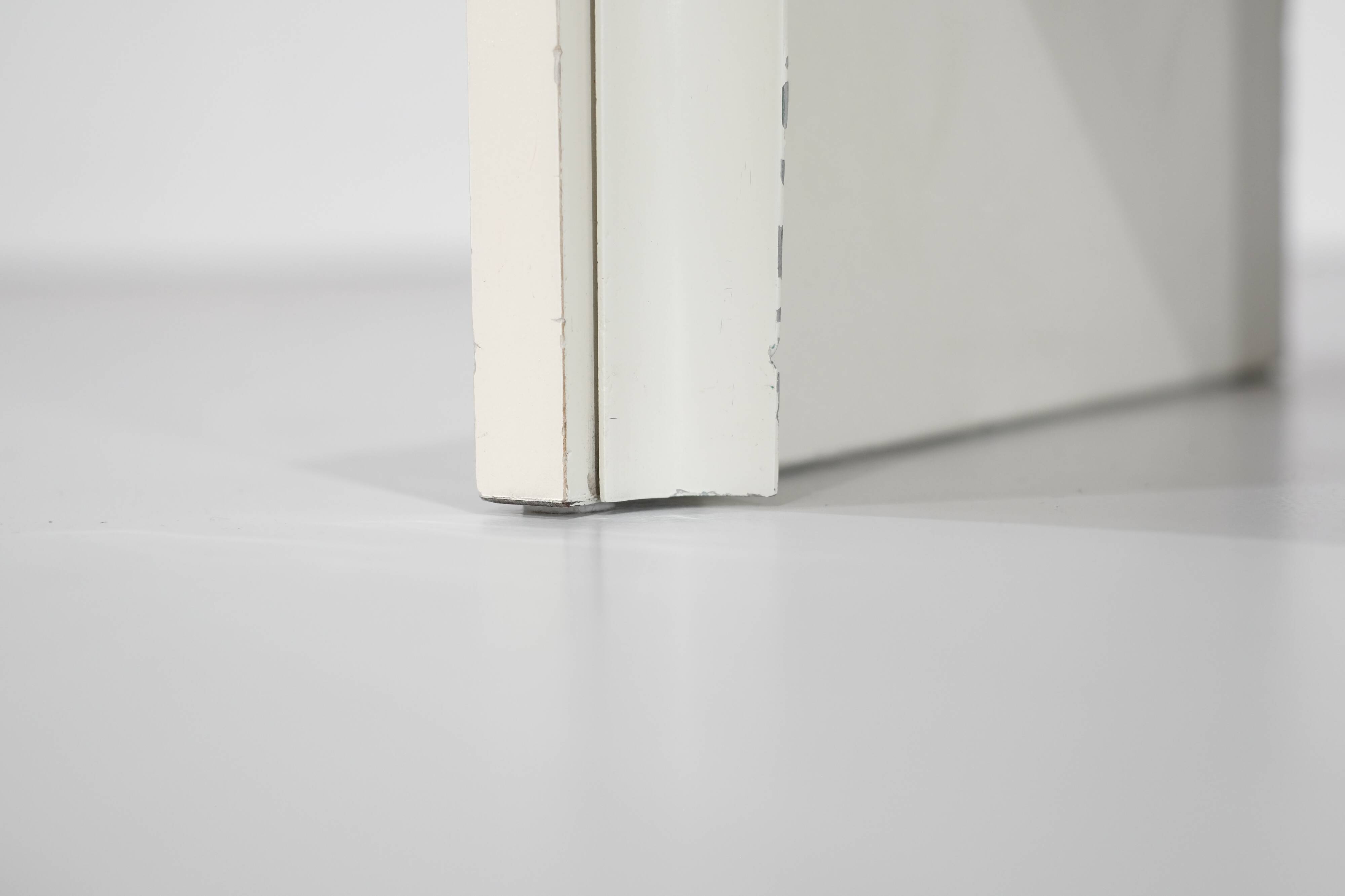 Nightstand "DF2000" by Raymond Loewy for Doubinsky Frères, France,