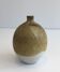 Vase soliflore en grès. signé de l'artiste suisse Edouard Chapallaz