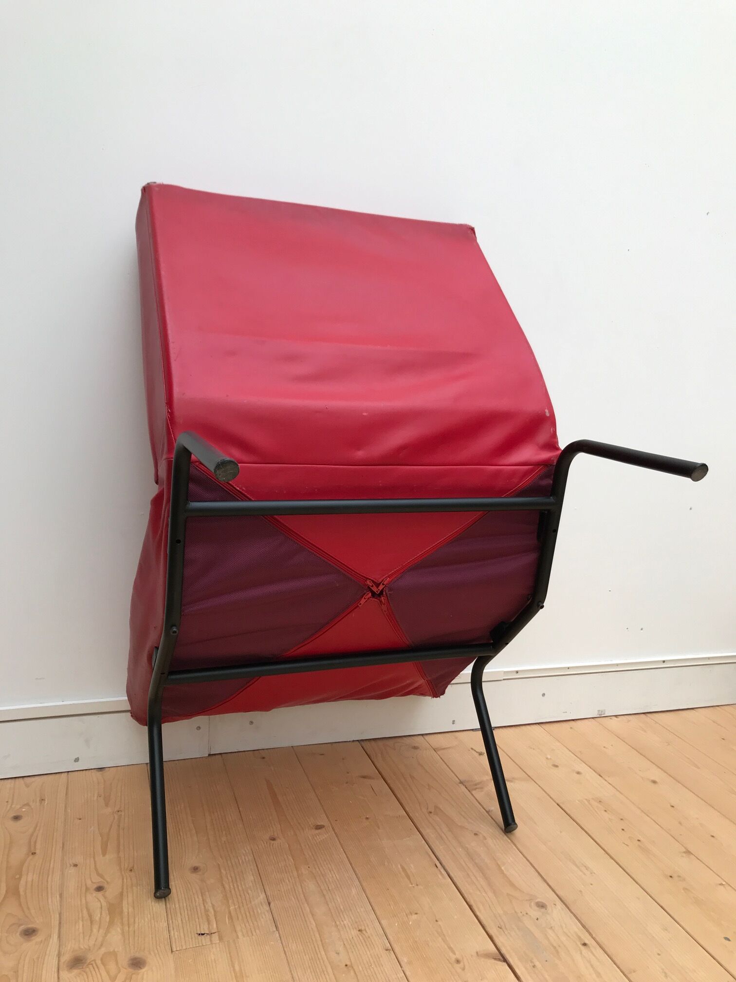 Chauffeuse CM 194 par Pierre Paulin 1957