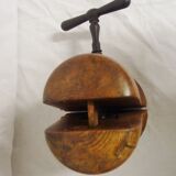 Wooden hat-wearing equalizer