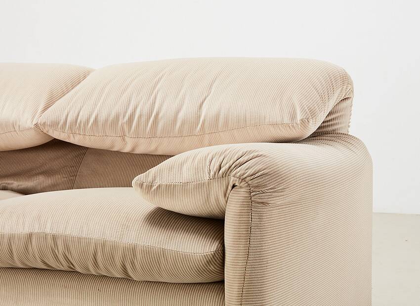 Vico Magistretti Maralunga Sofa for Cassina Italy 1973