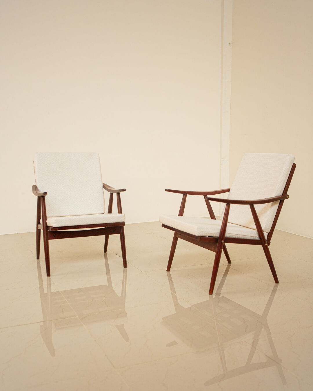Pair of Boomerang armchairs by Thonet 60's