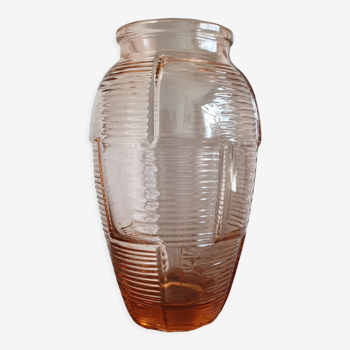 Vase art deco verre moulé rosé