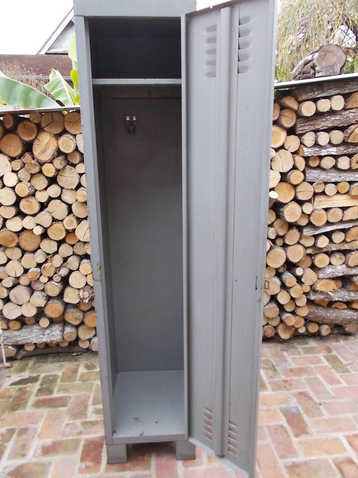 Armoire vestiaire en fer Selency