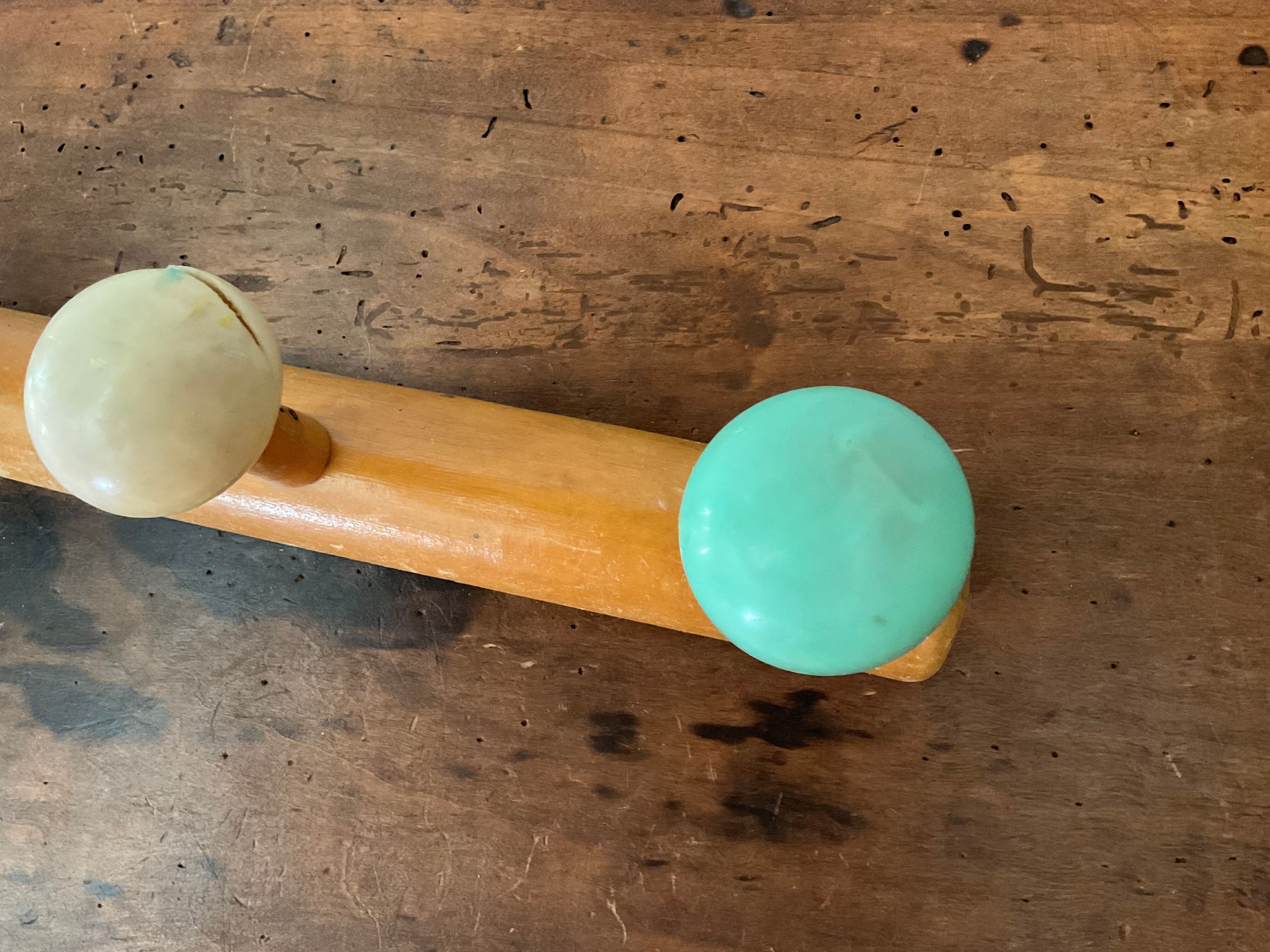 Patère en bois 60s