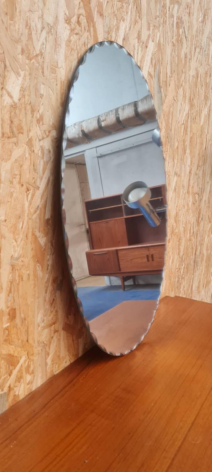 Miroir biseauté ovale 1950