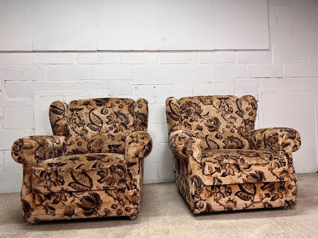 Set of 2 vintage armchairs