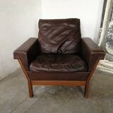 Leather armchair design 1980