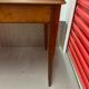 Table avec pieds en compas