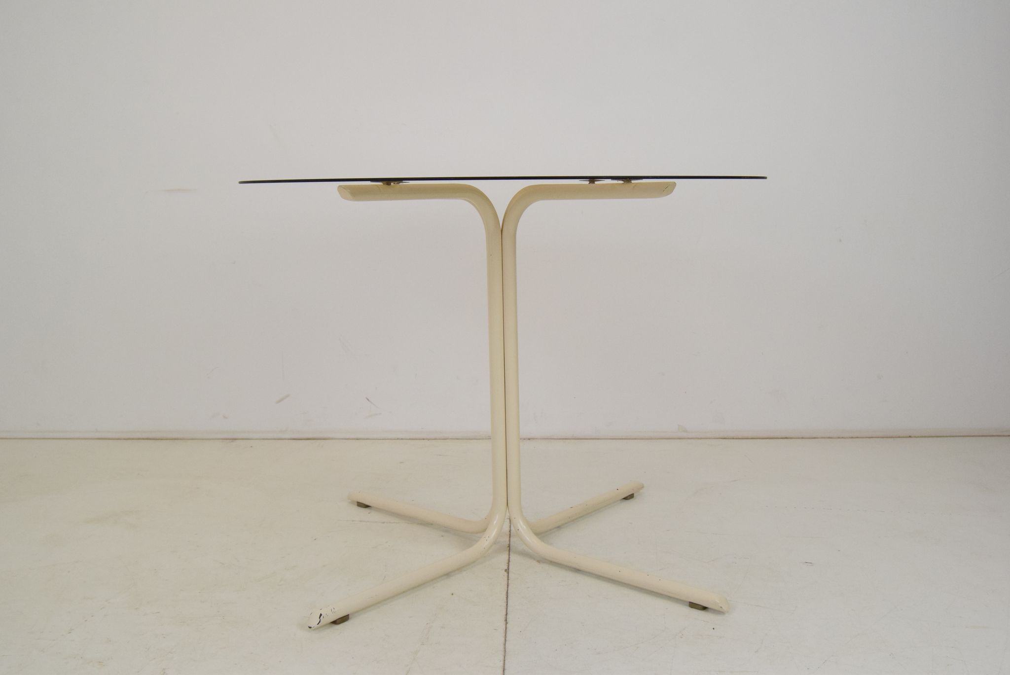 Round dining table,Metal and Glass,1970's.
