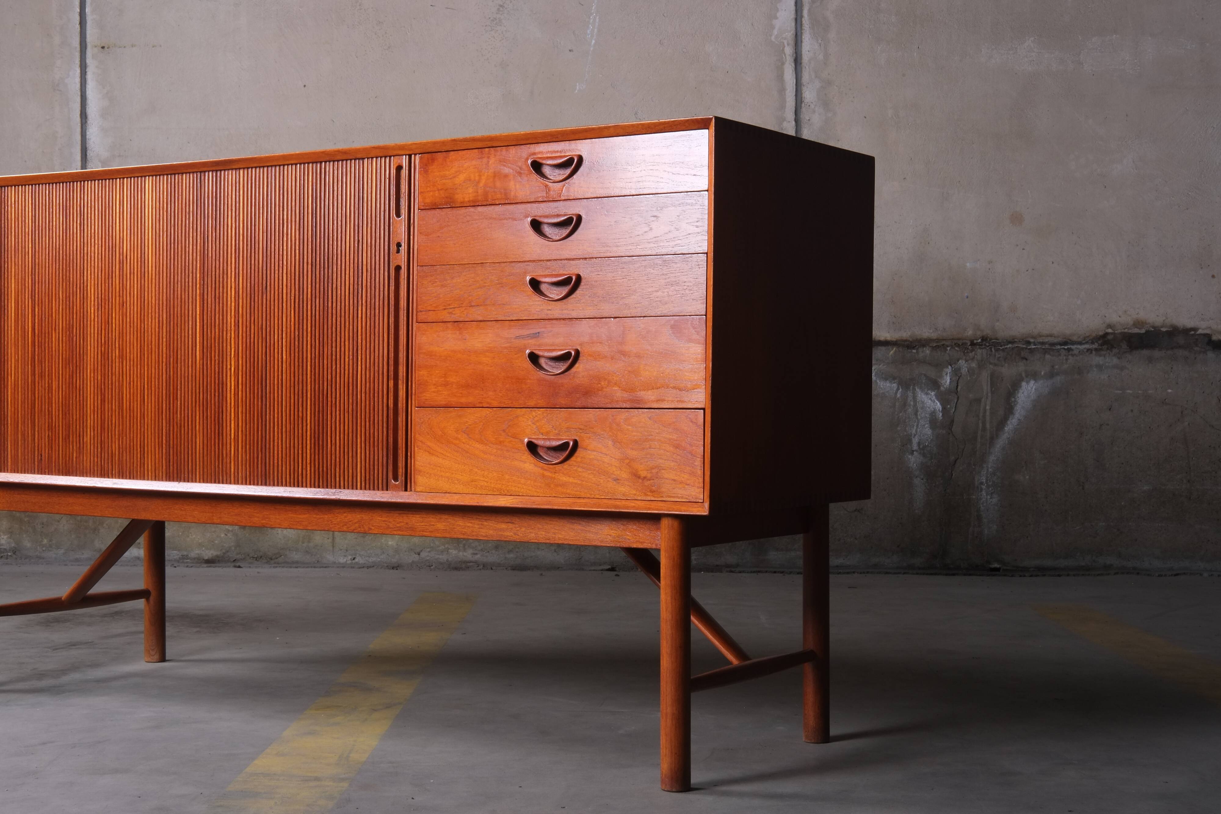 Peter Hvidt & Orla Mølgaard Nielsen sideboard