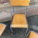 4 chaises d'école Vintage