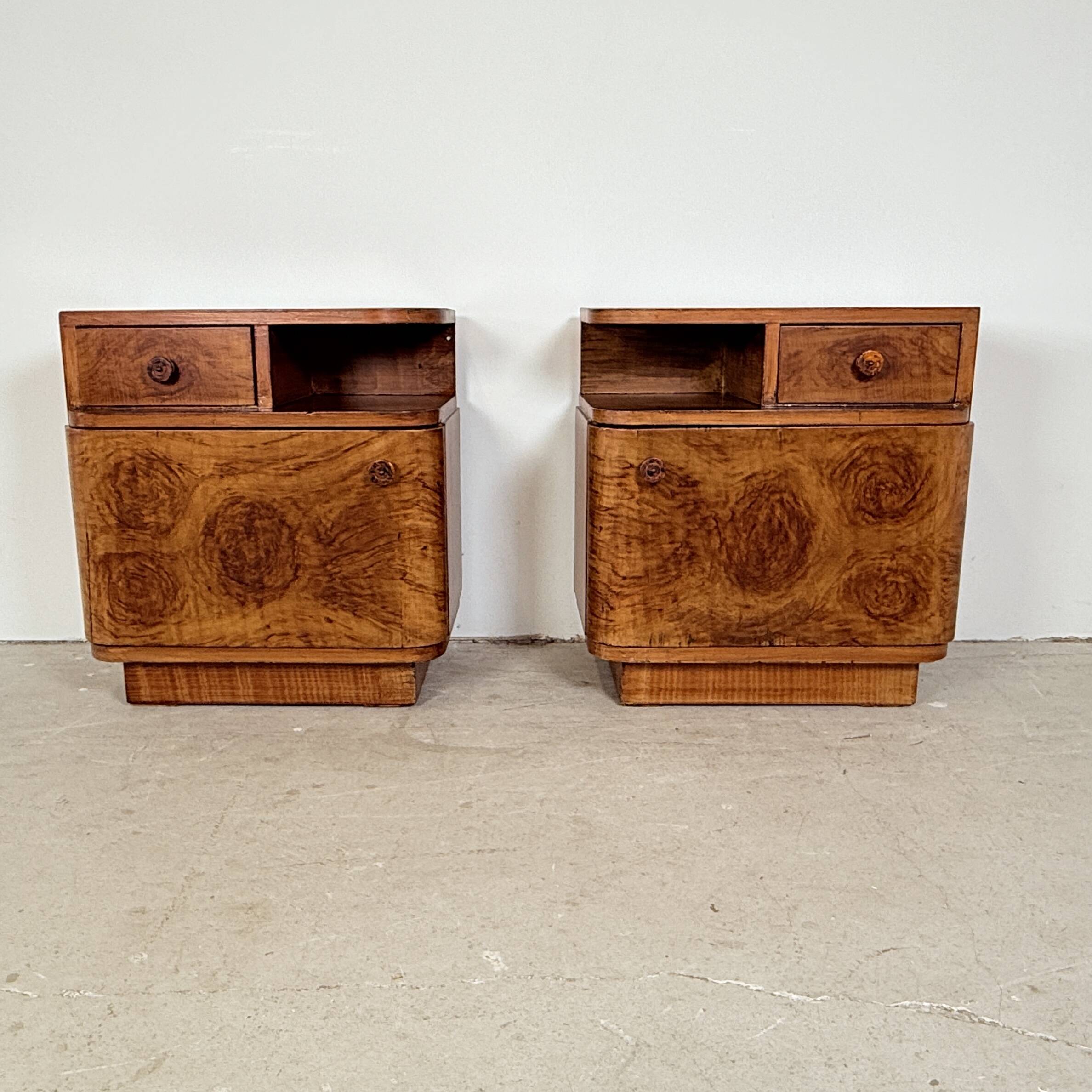 Set of 2 art-deco bedside tables with bakelite handles