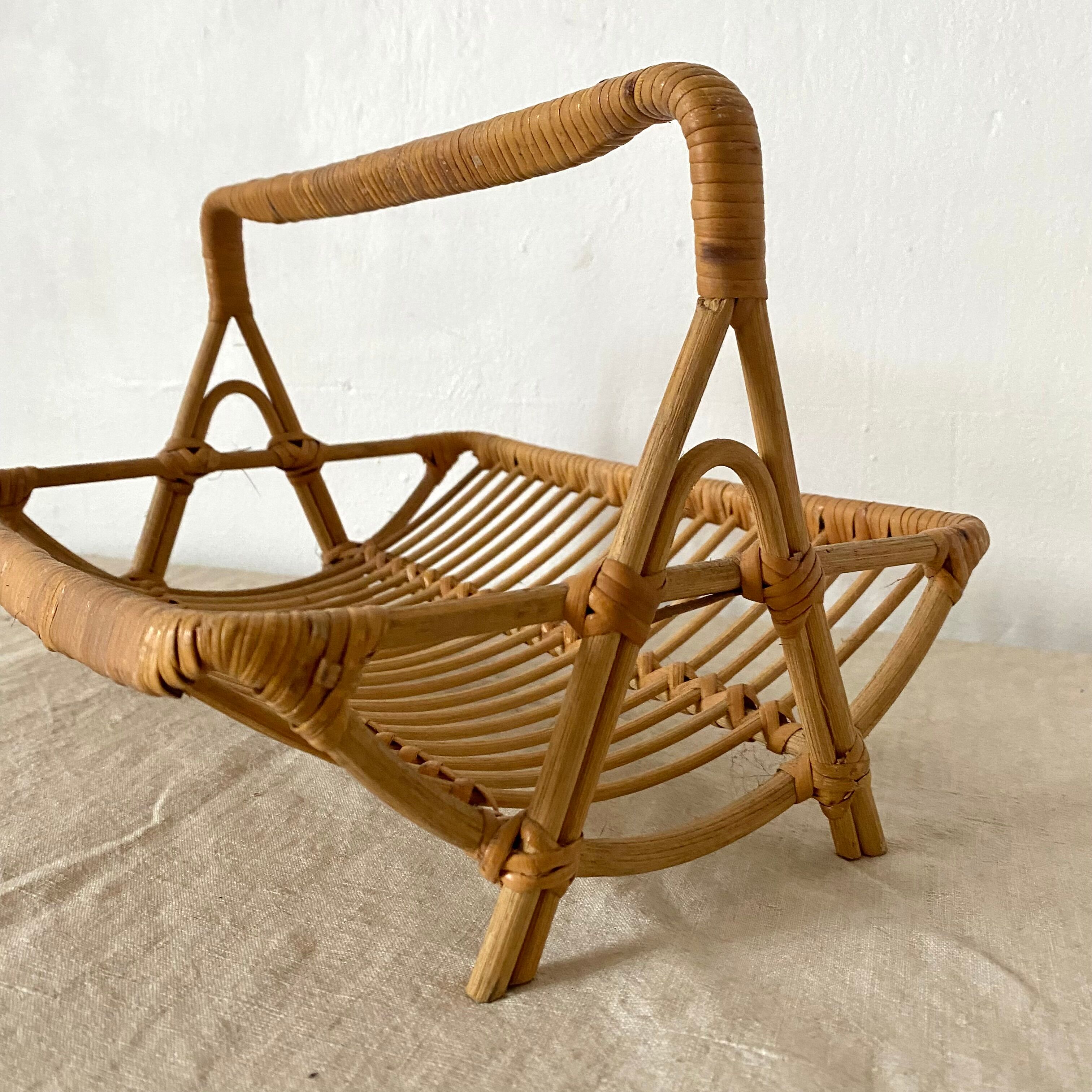 rattan fruit basket