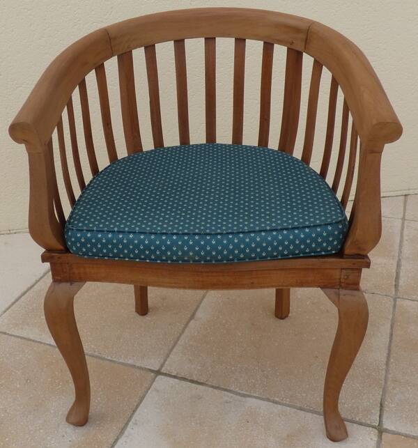 2 Colonial armchairs in natural solid wood with cane seats