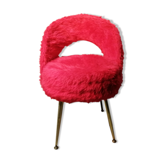 Pelfran-minded red Moumoute armchair