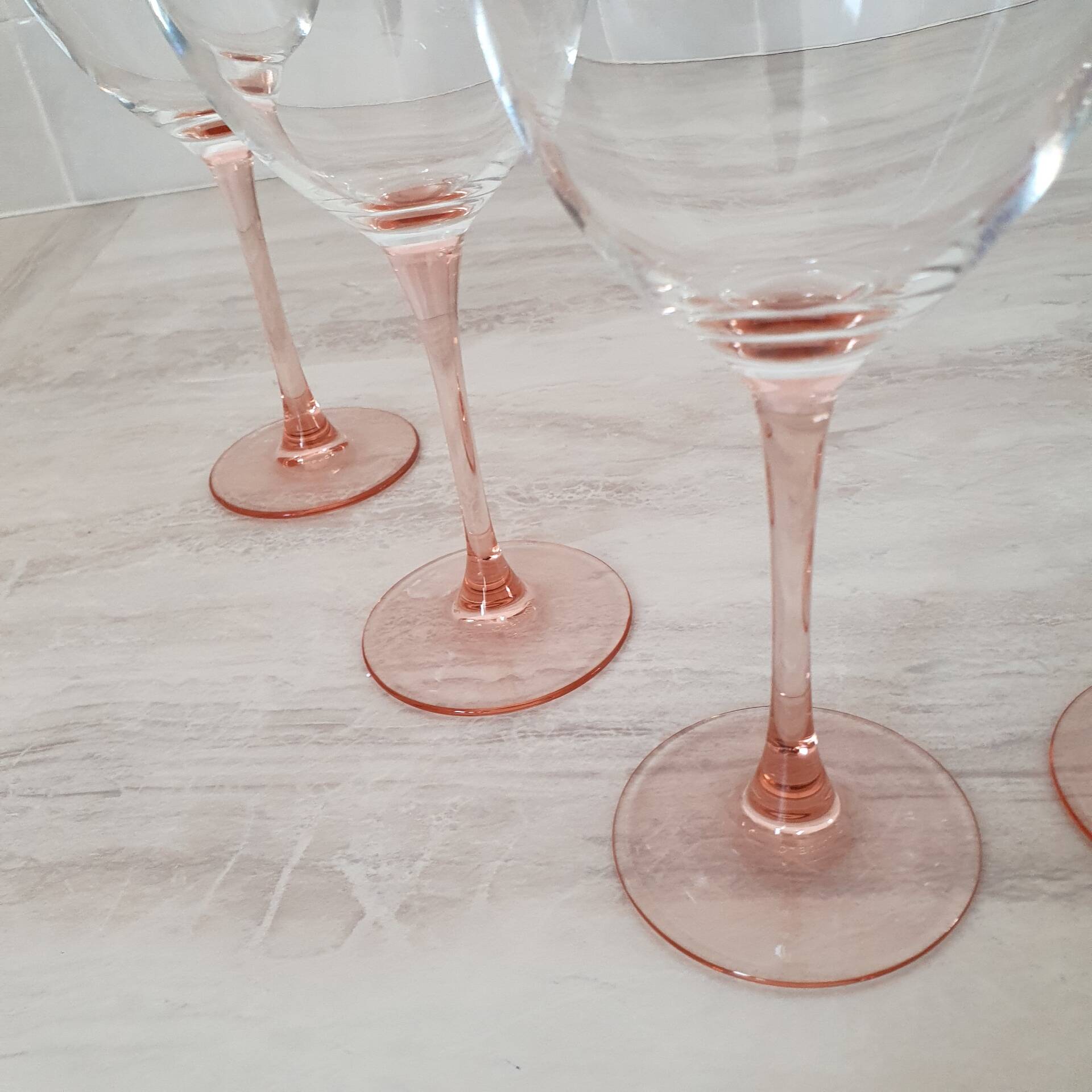 6 Verres à Eau ou Vin / verre à pied Rose par Luminarc